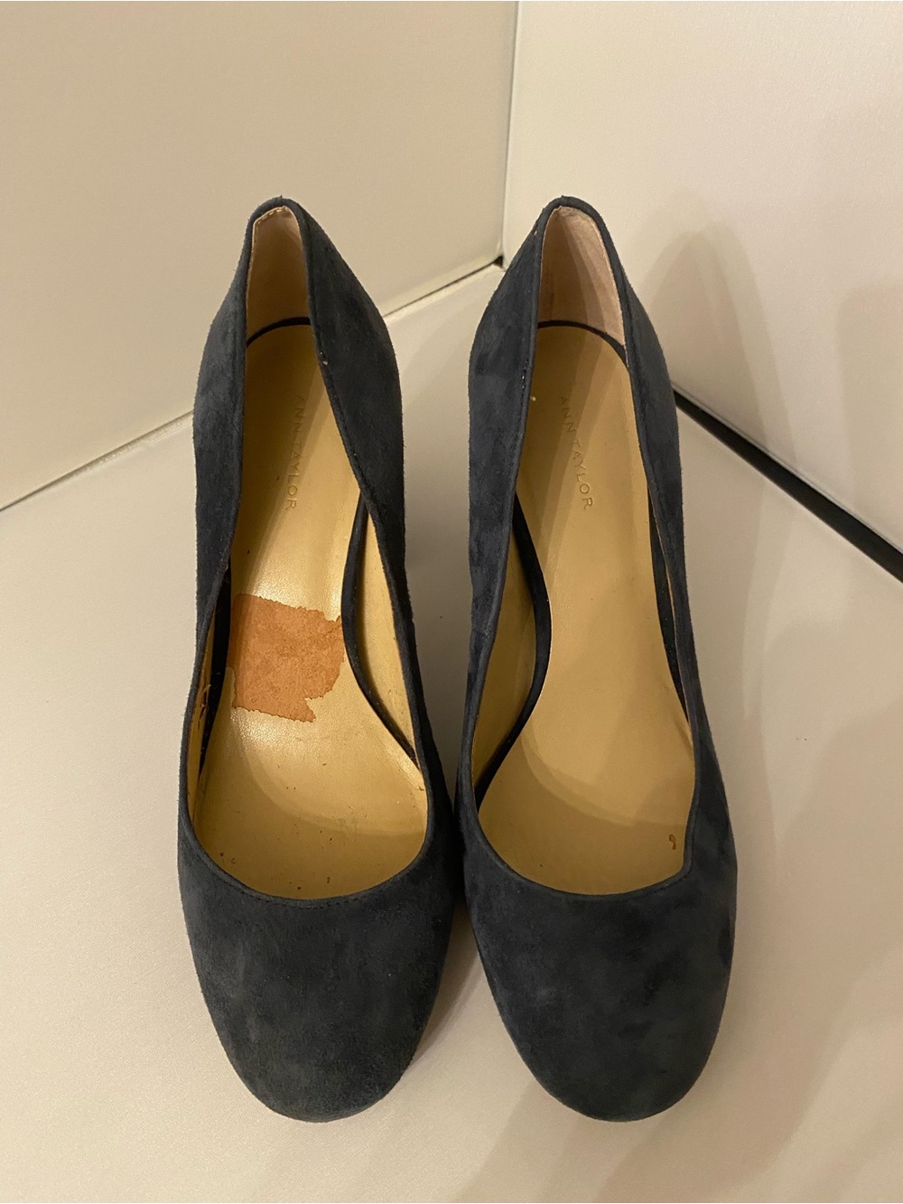 Ann Taylor Navy Suede Round-Toe Pumps, size 7.5
